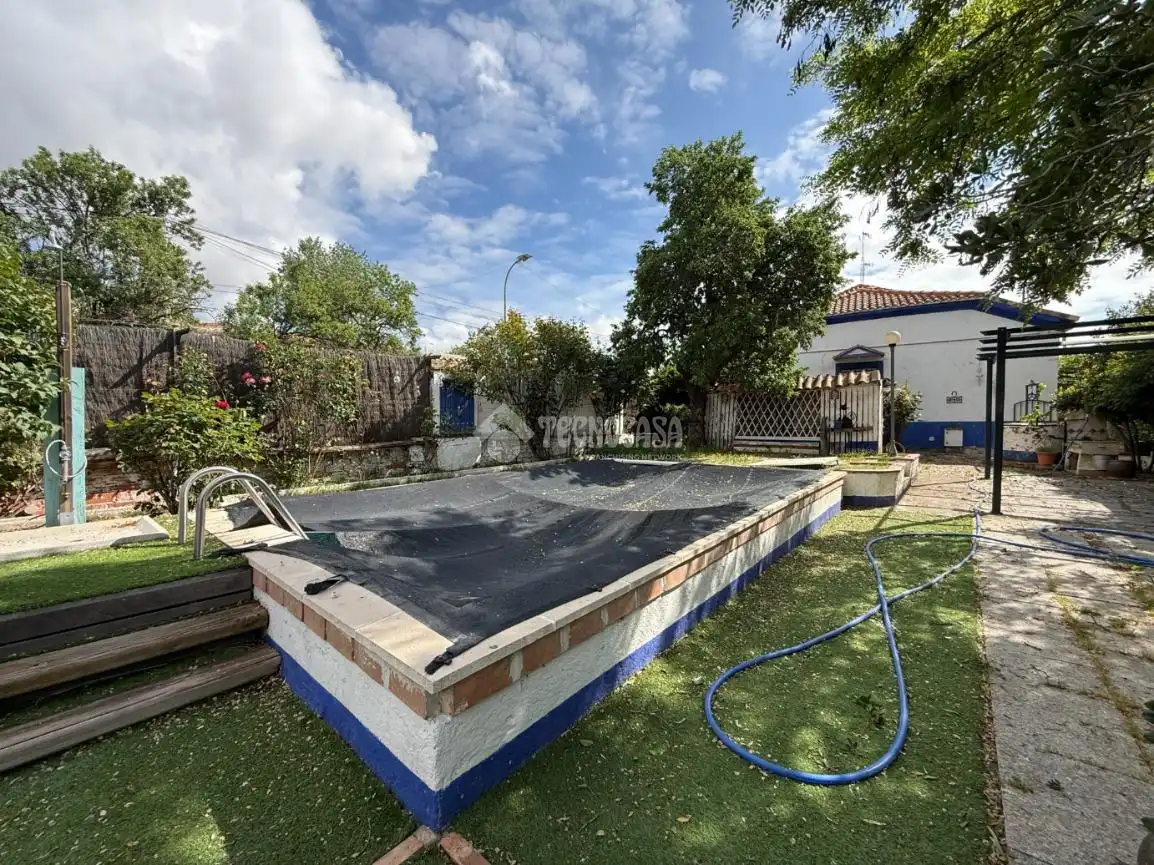 Piscina de Casa o xalet en venda en Móstoles