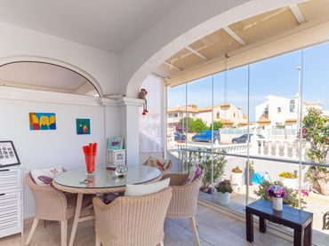 Casa a schiera con piscina in vendita a Calle  Talco