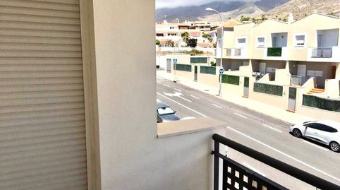 Foto 2 de Casa adosada en venta en Playa Fañabé Alto, Adeje