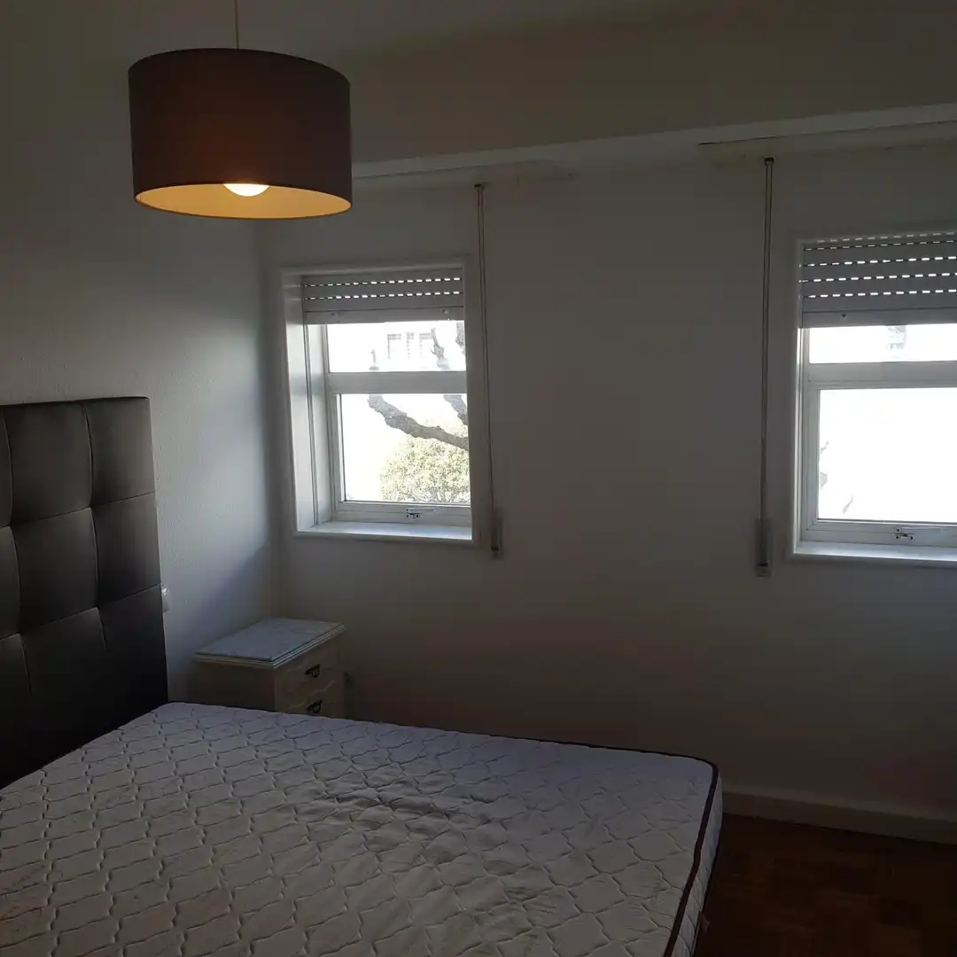 Habitación de Piso en venta en Santiago de Compostela  con Calefacción, Terraza y Trastero