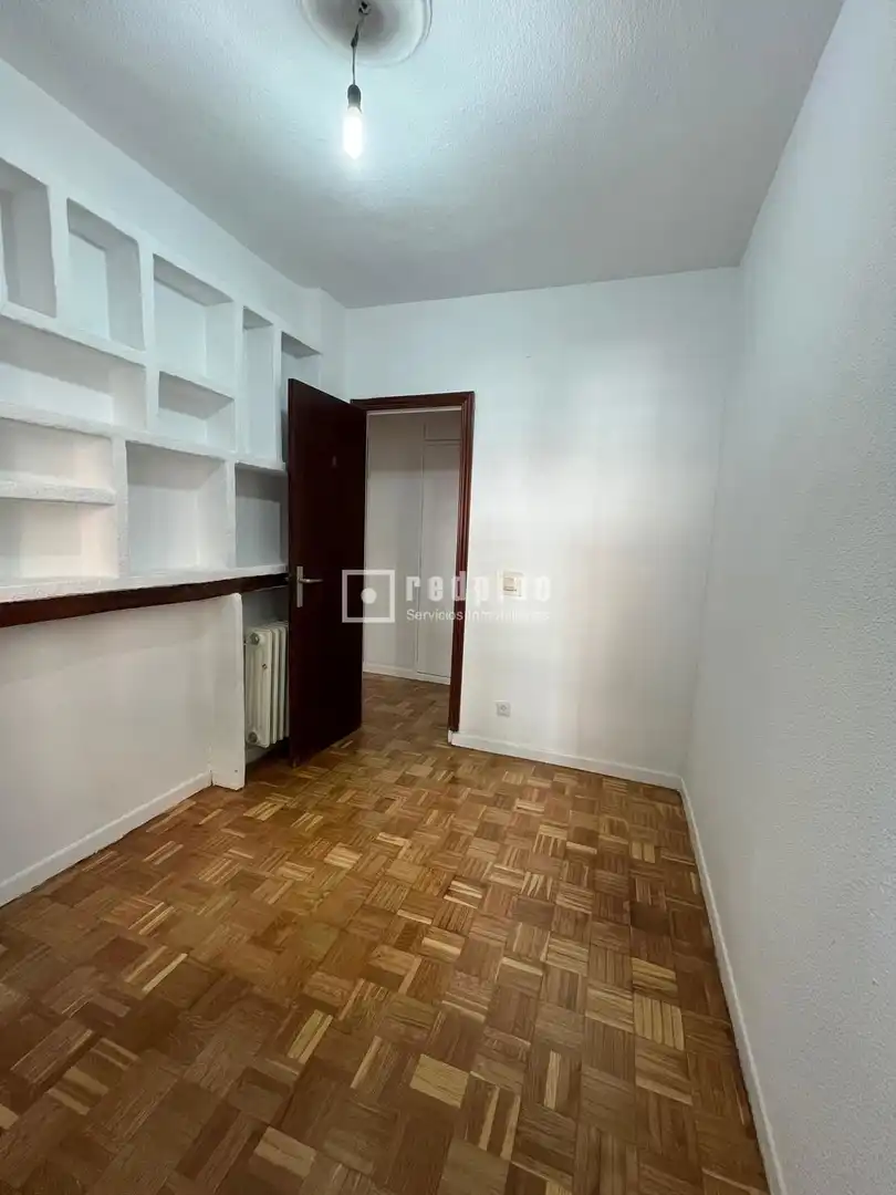 Schlafzimmer von Wohnung zur Miete in Madrid mit Heizung und Terrasse