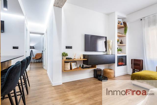 Piso en Venta en Carrer de Montornés en Zona Avenida del Mar