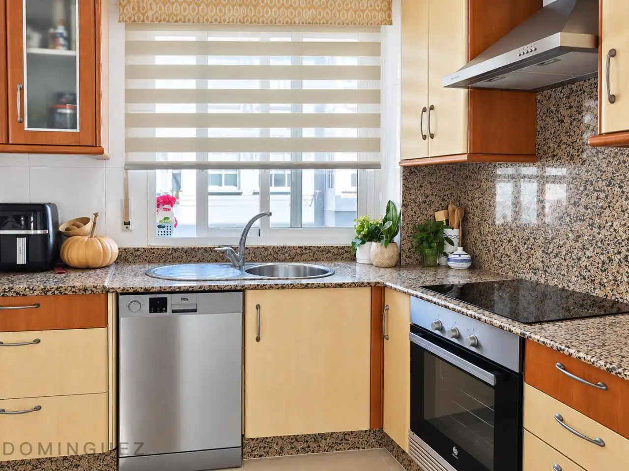 Kitchen of Flat for sale in Vigo   with Heating, Storage room and Furnished