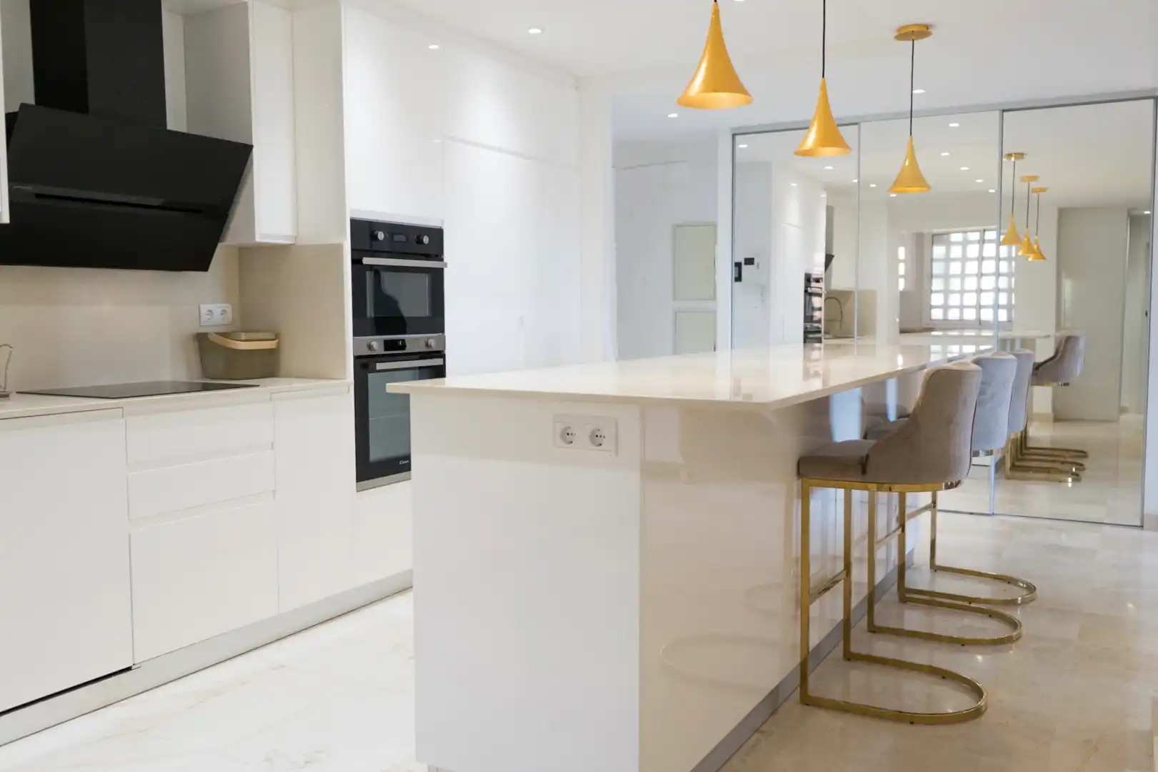 Apartament amb piscina en venda a Marbella Centro, imagen 3