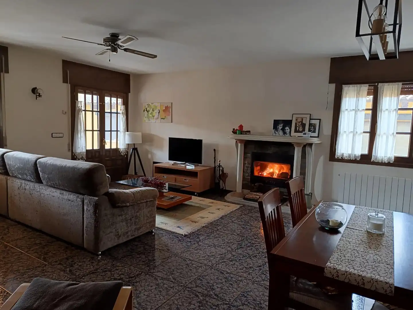 Sala de estar de Casa o chalet en venta en La Pedraja de Portillo  con Calefacción, Jardín privado y Piscina