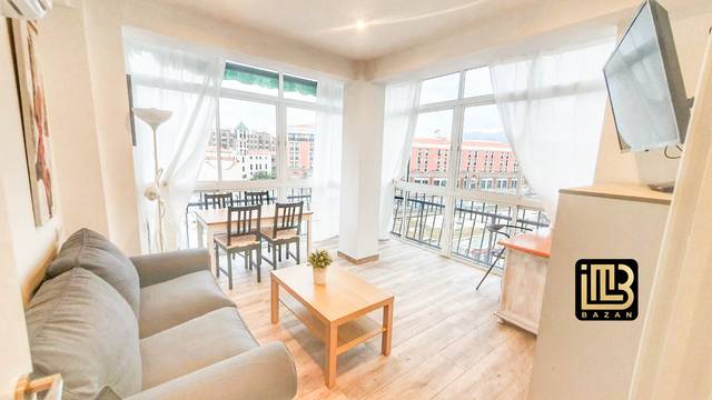 Piso en Alquiler en Calle Prim en Centro Histórico