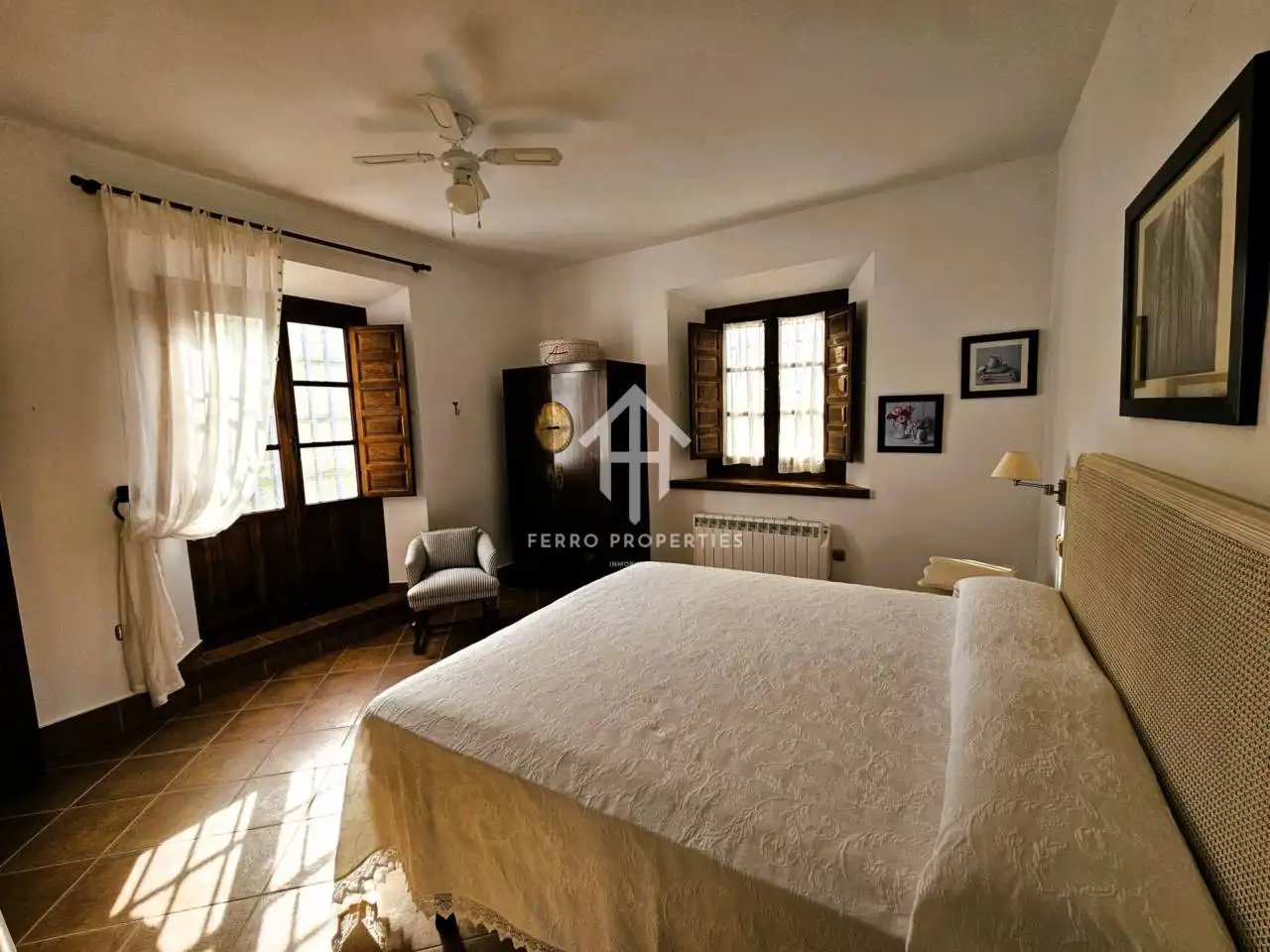 Bedroom of Houses for sale in Villanueva de Tapia  with Air Conditioner, Heating and Private garden