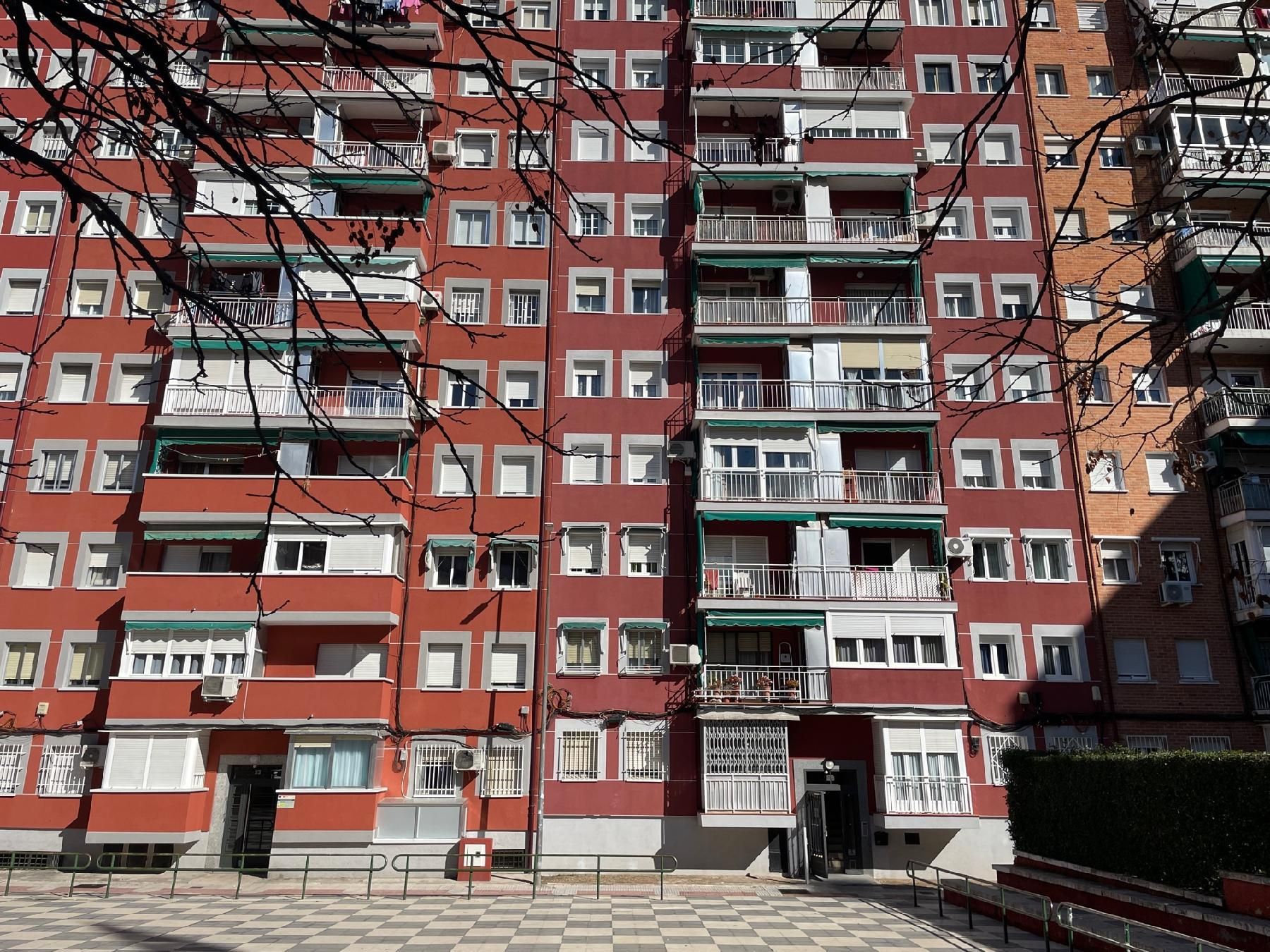 Vista exterior de Pis en venda en Alcorcón