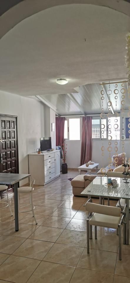 Habitación de Piso de alquiler en  Santa Cruz de Tenerife Capital con Amueblado