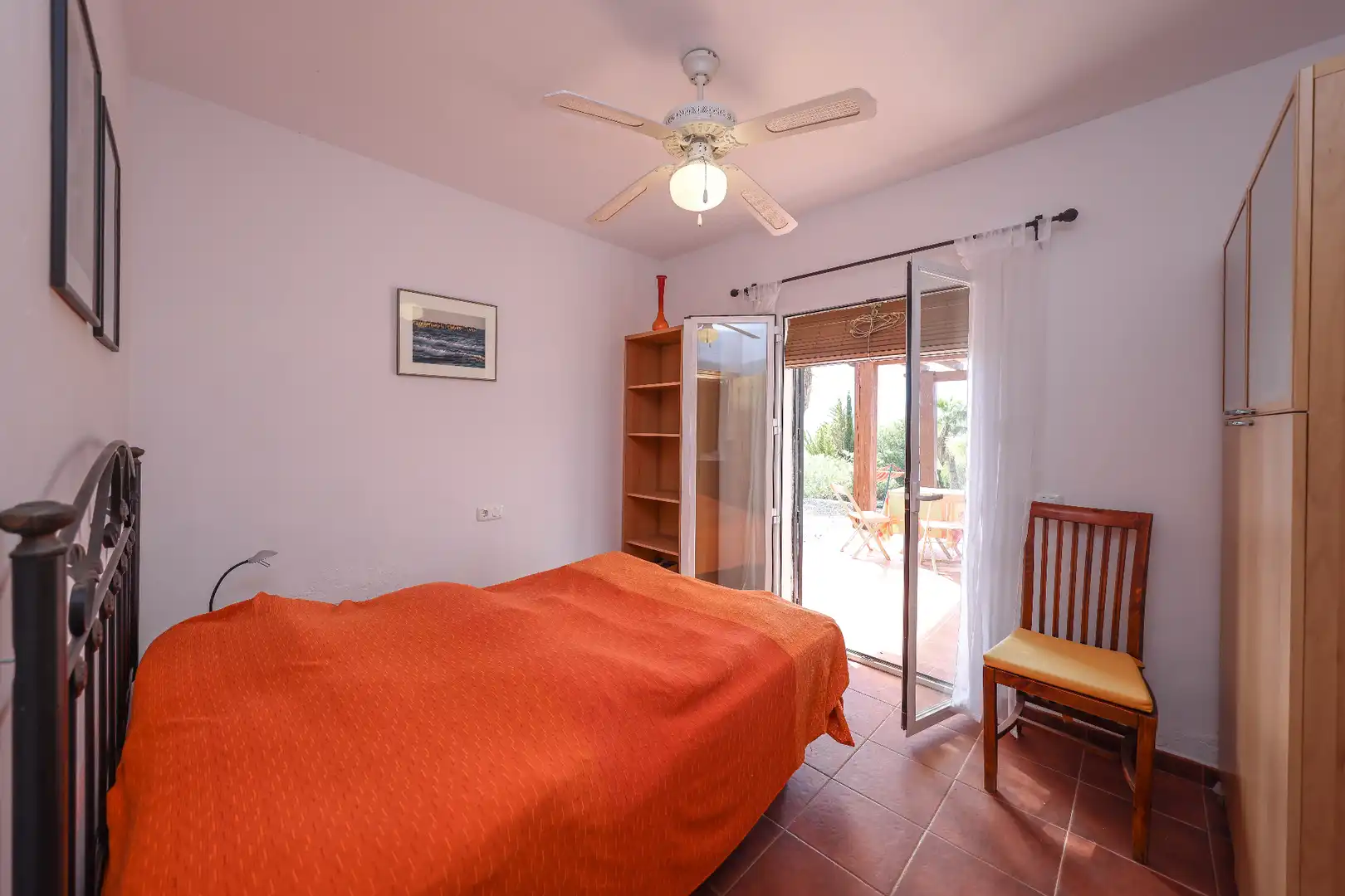 Bedroom of Houses for sale in Tolox  with Air Conditioner, Private garden and Swimming Pool