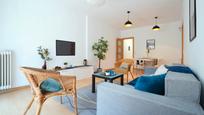 Living room of Flat for sale in  Barcelona Capital  with Air Conditioner, Heating and Parquet flooring