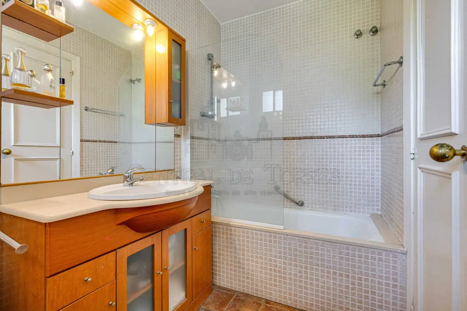 Baño de Casa o chalet en venta en Sant Cugat del Vallès con Calefacción, Jardín privado y Parquet