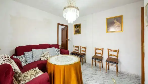 Sala de estar de Piso en venta en Granada con Calefacción, Terraza y Balcón
