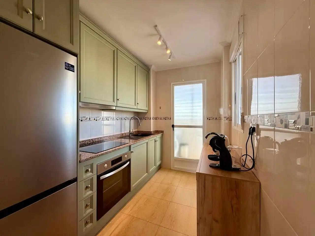 Cocina de Apartamento en venta en Guardamar del Segura con Aire acondicionado, Jardín privado y Terraza