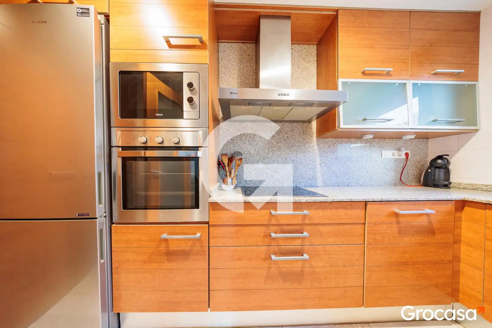 Kitchen of Ground floor for sale in Terrassa  with Air Conditioner, Heating and Private garden