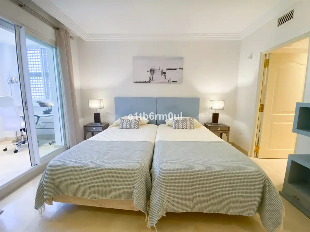 Piso con ascensor en venta en Nueva Andalucía, imagen 12