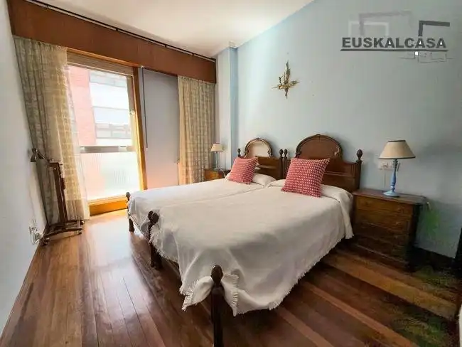 Habitación de Piso en venta en Bilbao  con Terraza