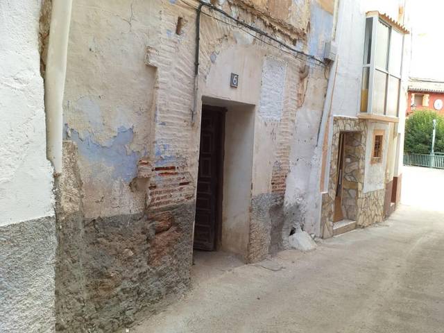 Casa adosada en Venta en PLAZA (LA) en Olvés