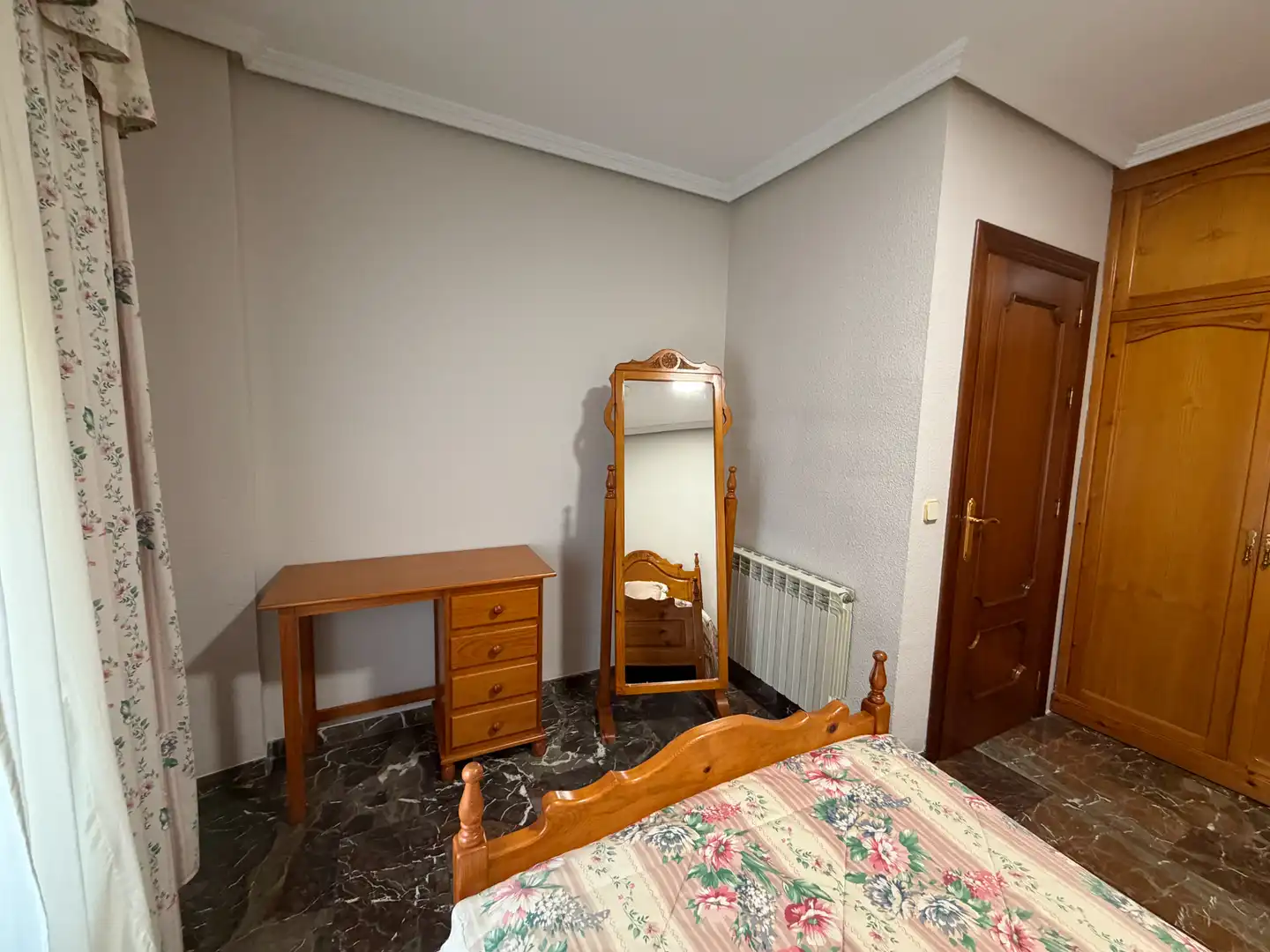 Habitación de Casa o chalet en venta en Úbeda con Calefacción, Terraza y Trastero