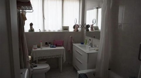 Foto 5 de Piso en venta en Calle José María Pereda, 28, Inmobiliaria - Barreda, Torrelavega