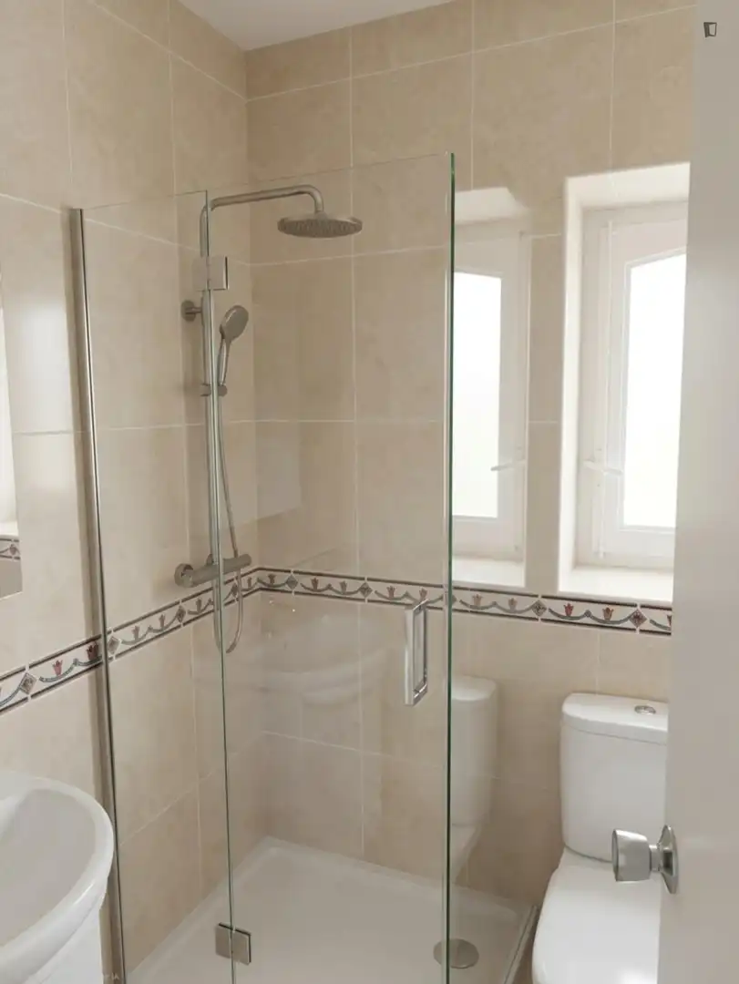 Bathroom of Houses for share in Salamanca  with Heating, Furnished and Internet