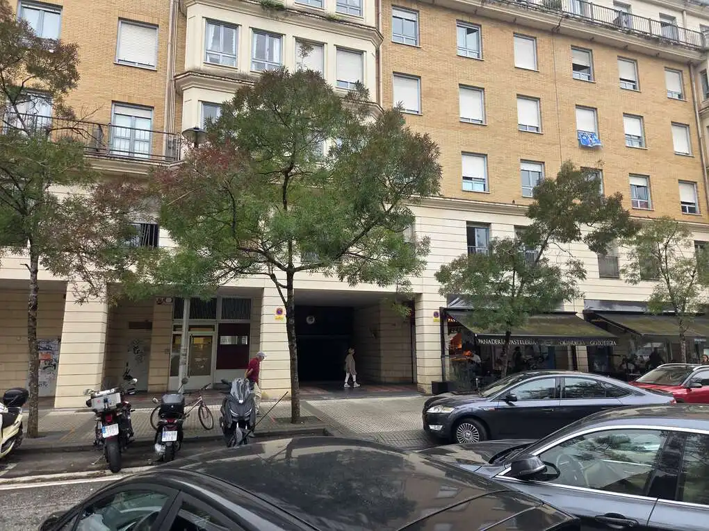 Parkplatz zum Verkauf in José Maria Sert Plaza, imagen 7