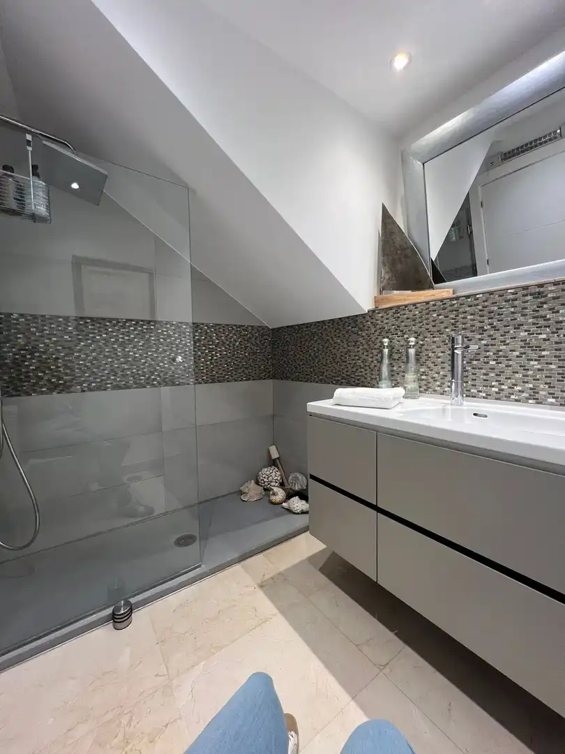Bathroom of Ground floor for sale in Estepona  with Terrace, Swimming Pool and Community pool