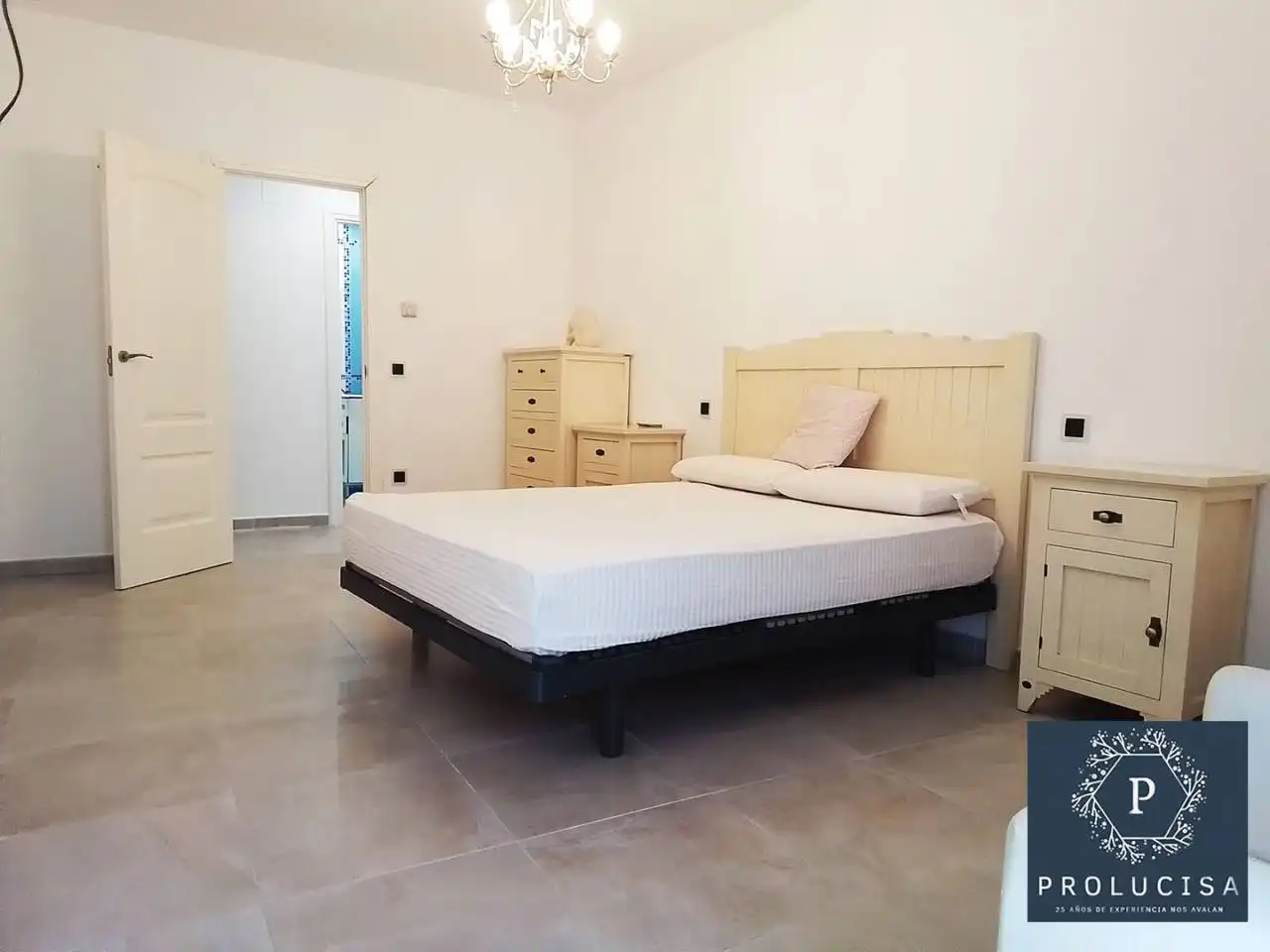 Bedroom of Flat for rent in Moraleja de Enmedio