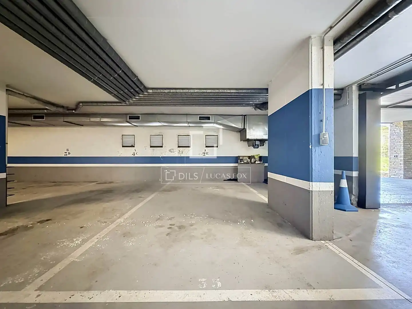 Parking de Piso de alquiler en Madrid con Calefacción, Parquet y Trastero