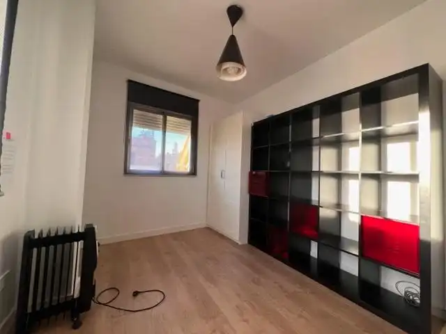 Schlafzimmer von Dachboden zur Miete in Murcia mit Klimaanlage, Heizung und Terrasse