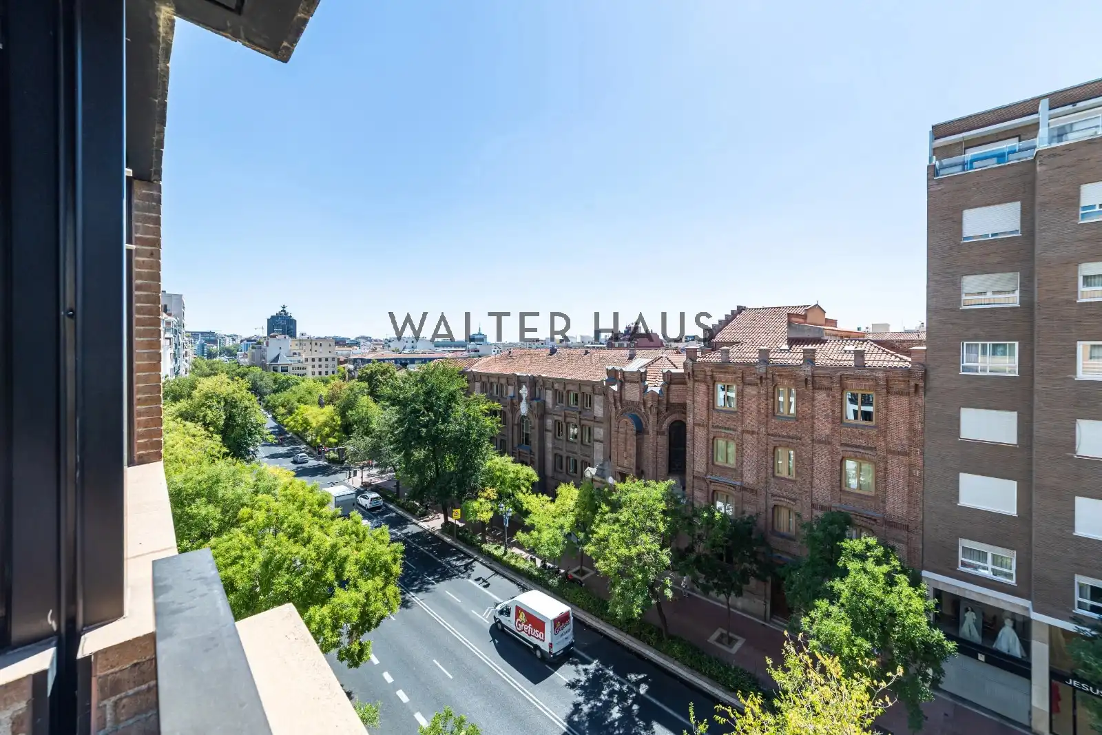 Exterior view of Flat for rent in Madrid  with Air Conditioner, Heating and Terrace