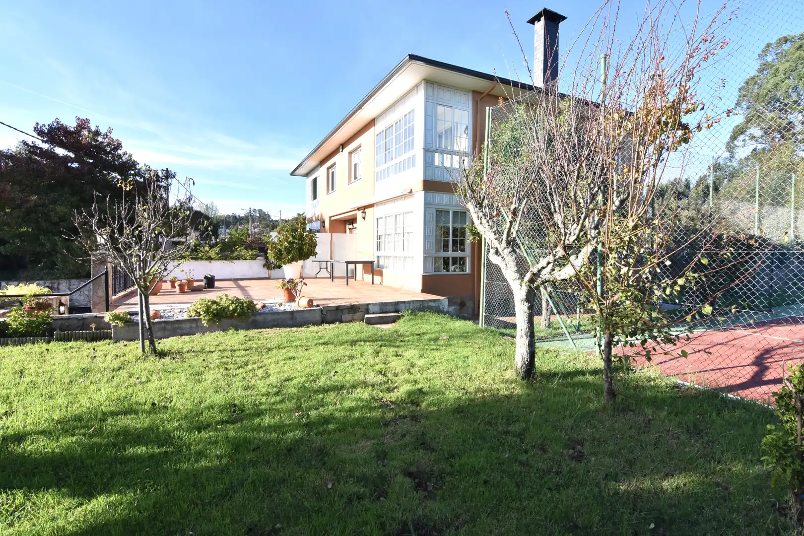Garden of Detached homes for sale in Mera - Serantes