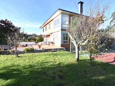 Maison jumelée avec jardin à vendre à Rúa Subiña