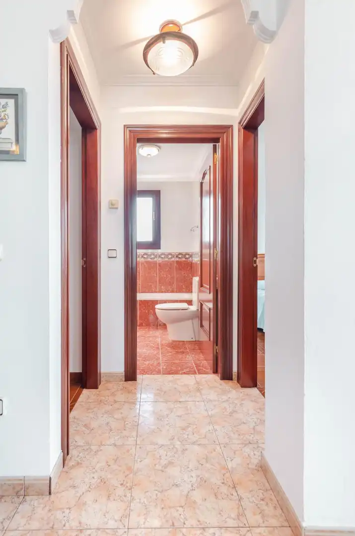 Bany de Casa o xalet en venda en Gijón  amb Calefacció, Jardí privat i Terrassa