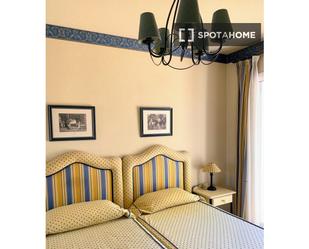 Bedroom of Flat to rent in Torrelodones  with Air Conditioner, Heating and Furnished