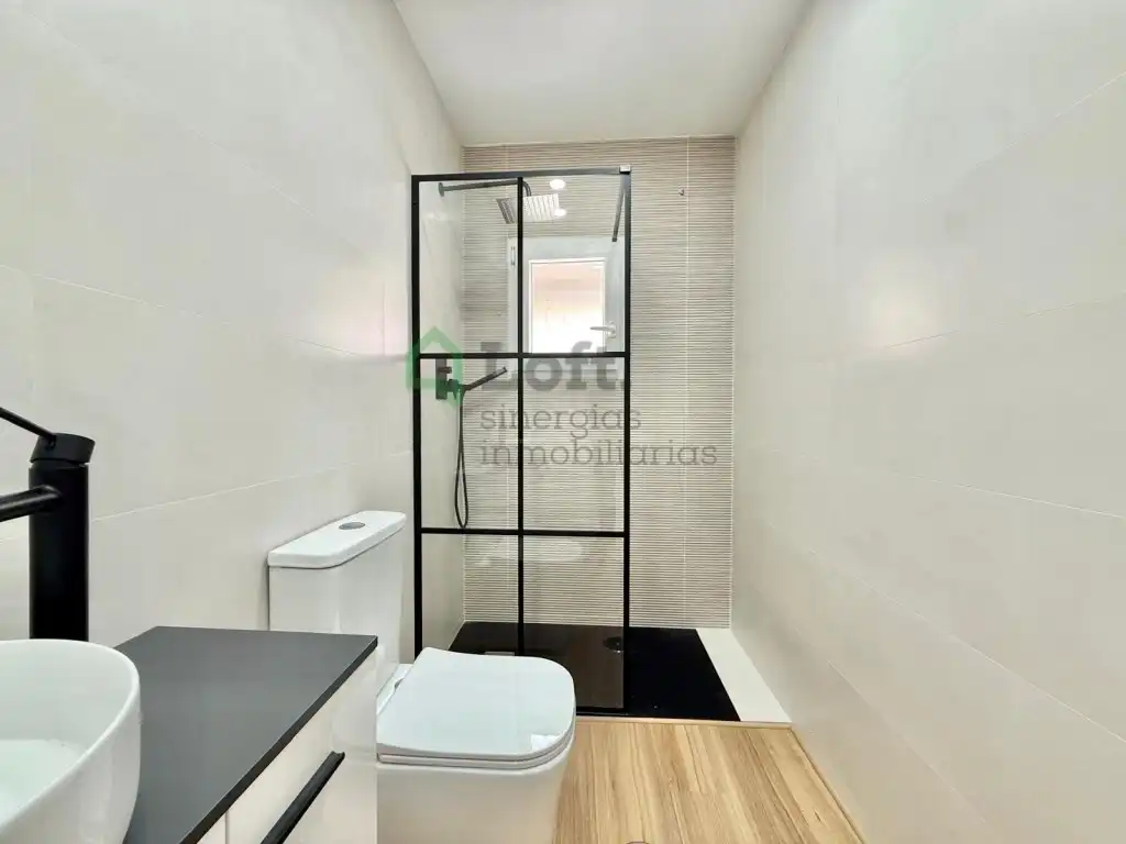 Bathroom of Apartments for sale in Badajoz