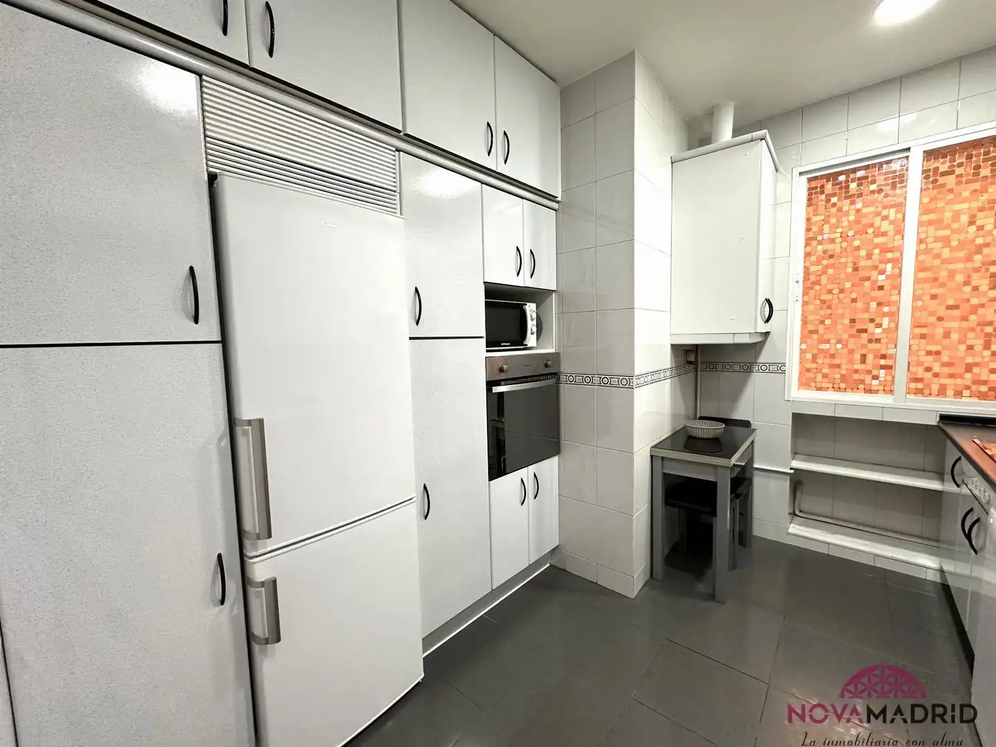 Kitchen of Flat for sale in Madrid  with Heating and Furnished