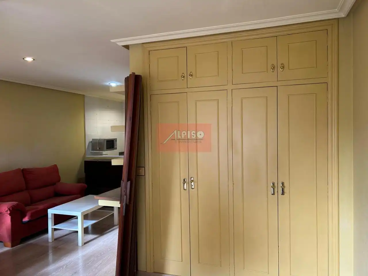 Apartamento en venta en Ourense Capital  con Calefacción, Trastero y Amueblado