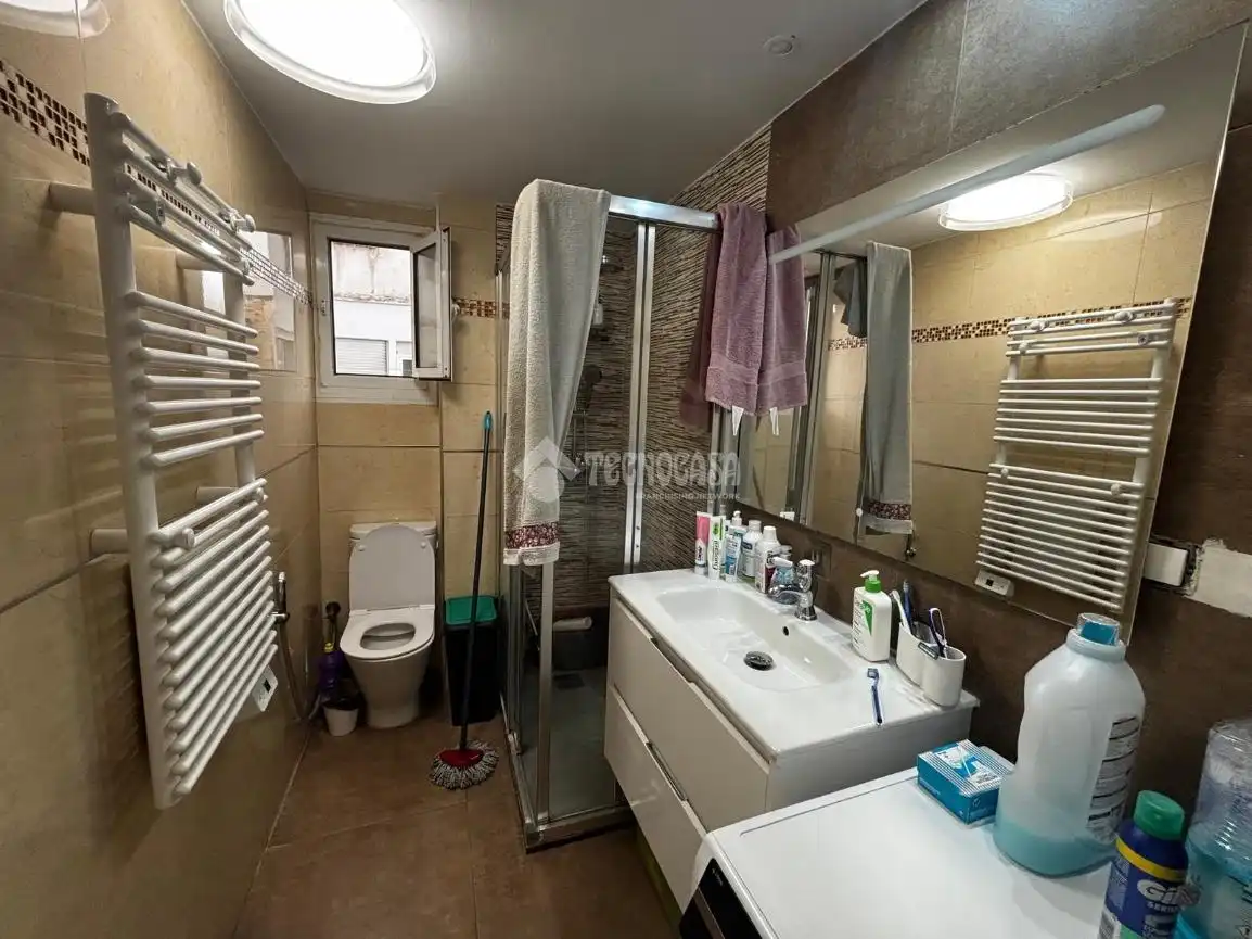 Baño de Piso en venta en Valencia con Aire acondicionado