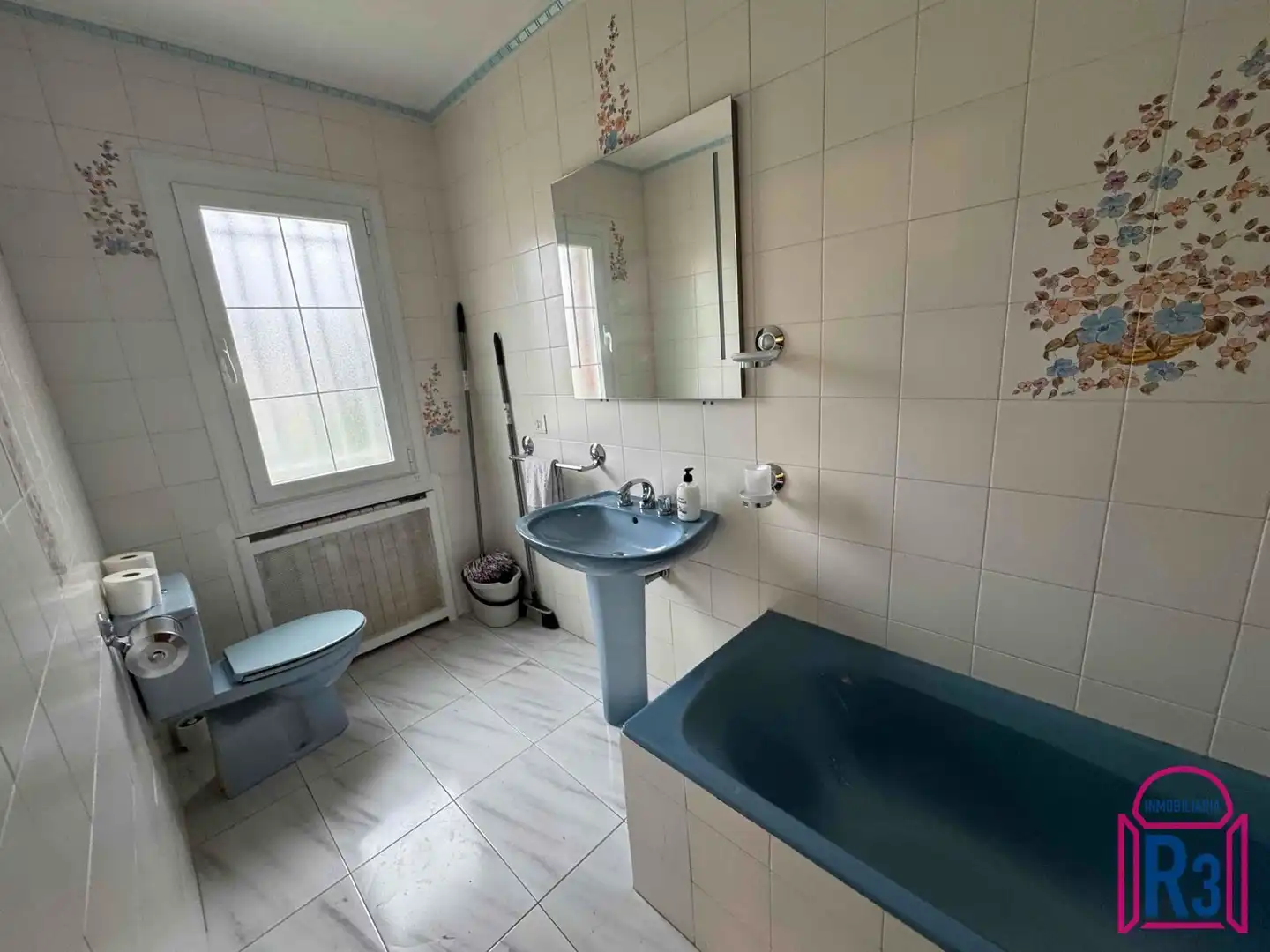 Baño de Casa o chalet en venta en San Andrés del Rabanedo con Calefacción y Piscina