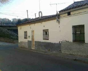 Exterior view of House or chalet for sale in Manresa