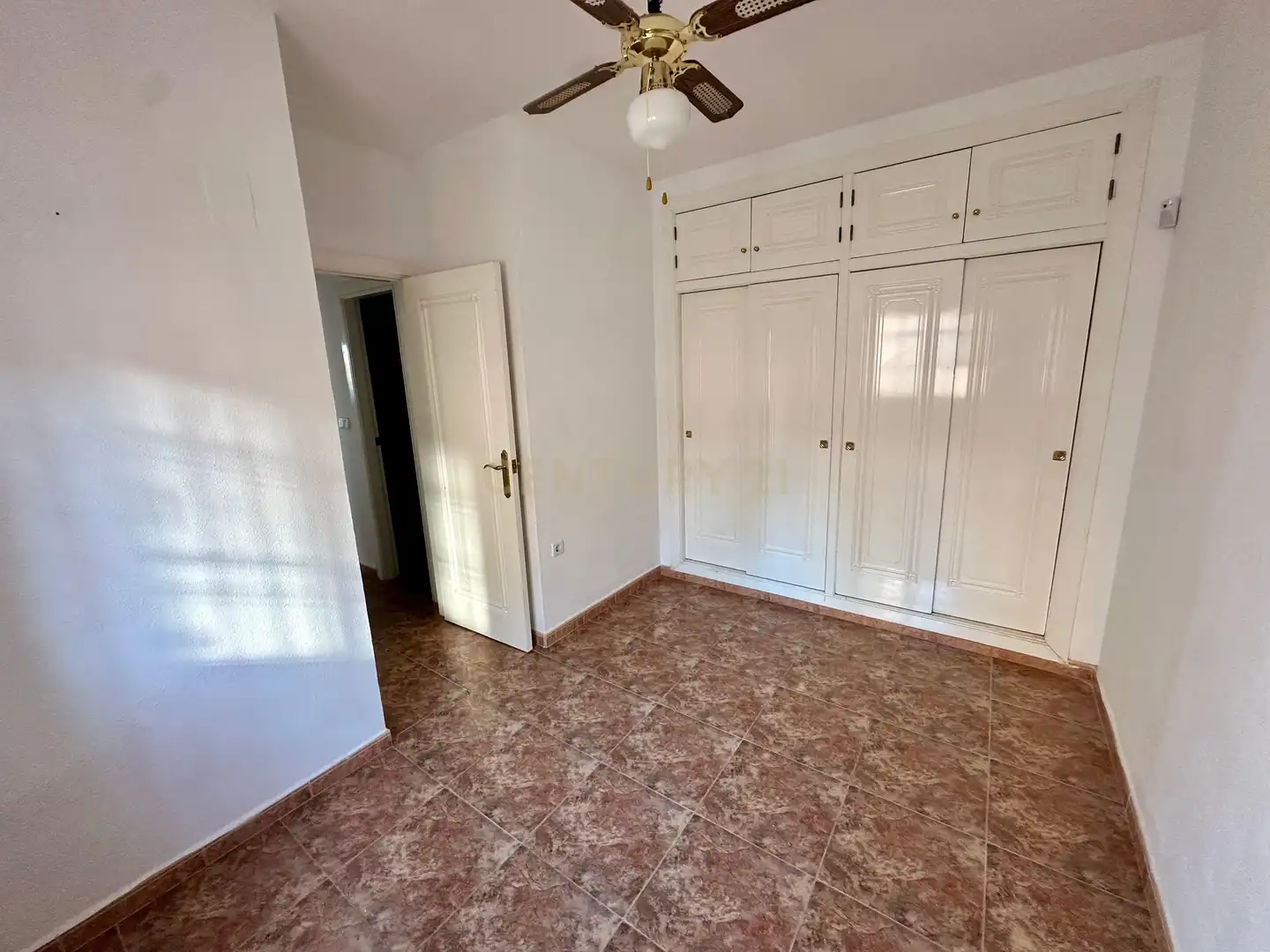 Habitación de Casa adosada en venta en Orihuela con Aire acondicionado y Piscina comunitaria