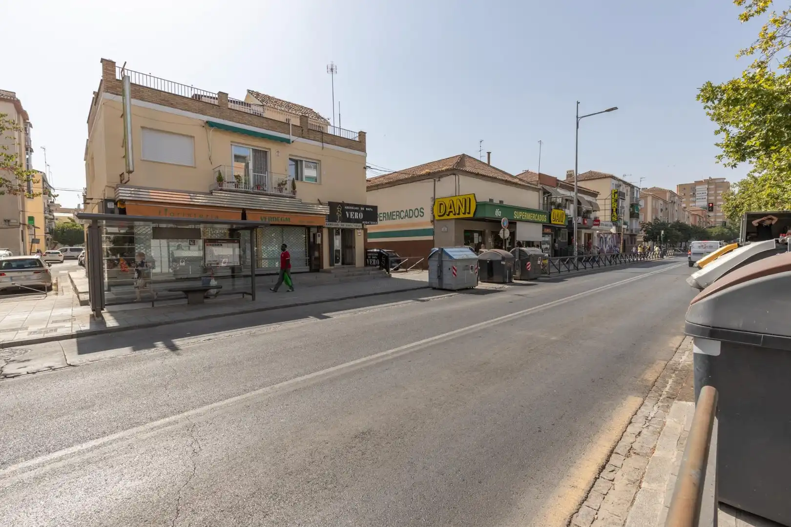 Außenansicht von Residential zum Verkauf in Granada