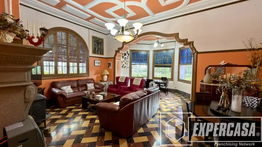 Sala d'estar de Finca rústica en venda en Buñol amb Aire condicionat, Calefacció i Terrassa