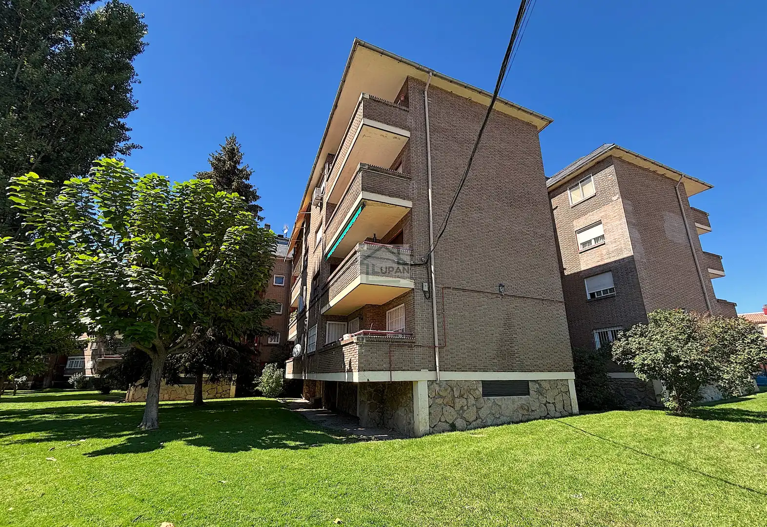 Vista exterior de Piso en venta en Collado Villalba con Aire acondicionado, Calefacción y Parquet