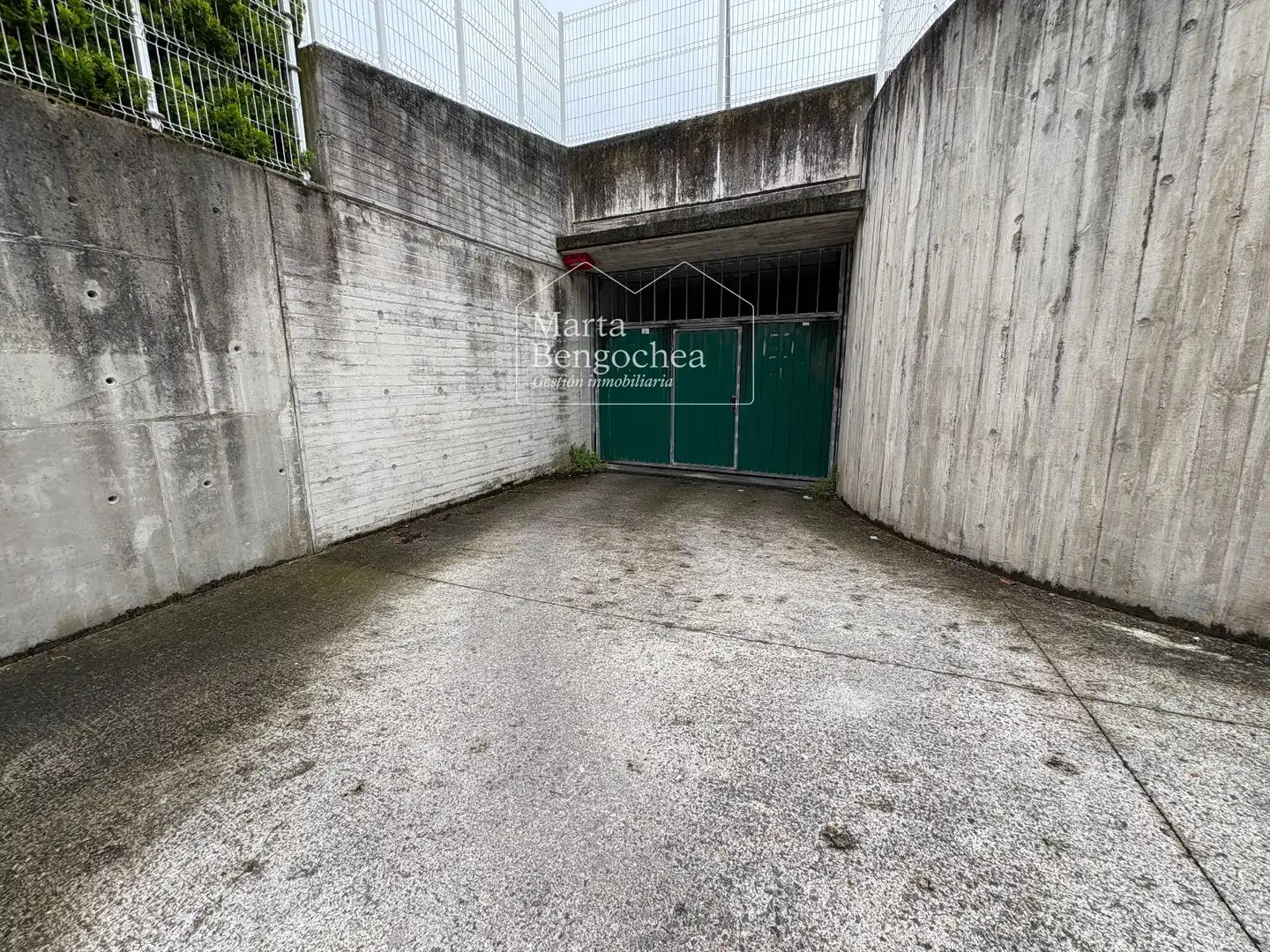 Parkplatz von Garage zum Verkauf in Vitoria - Gasteiz