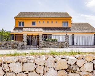 Vista exterior de Casa o xalet en venda en La Llacuna amb Aire condicionat, Calefacció i Jardí privat