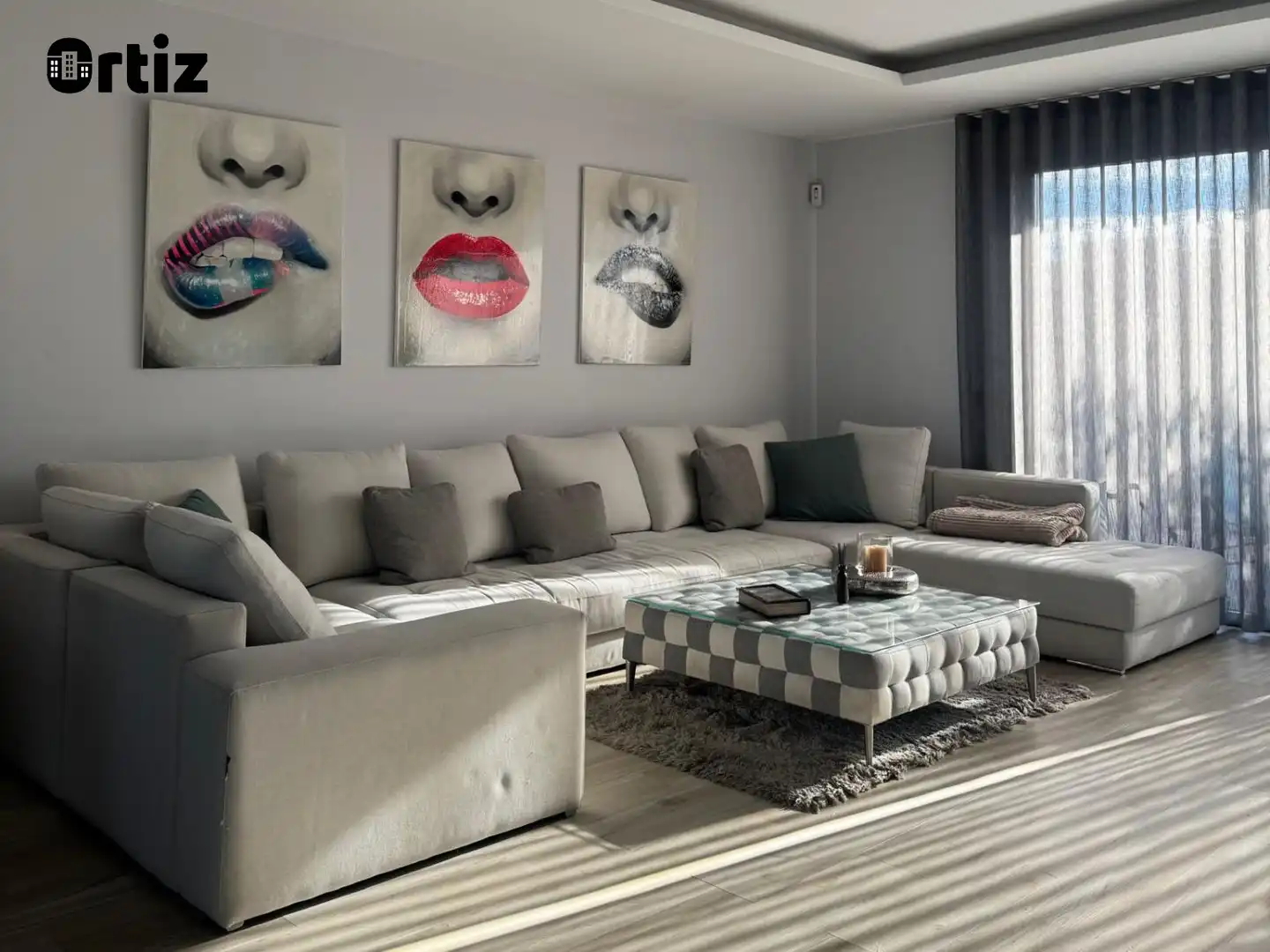 Sala de estar de Casa o chalet en venta en Torrejón de Ardoz con Calefacción, Terraza y Piscina