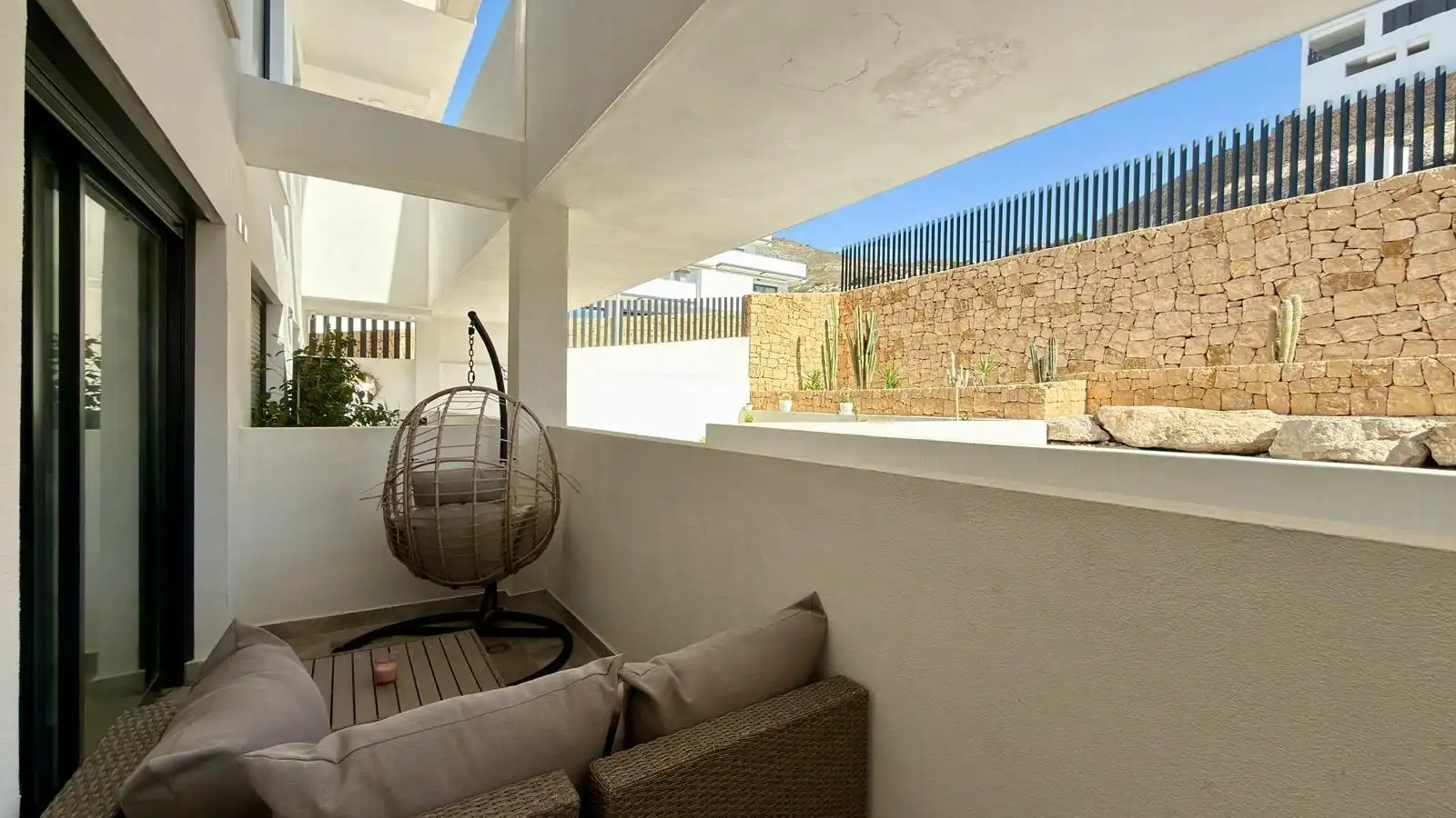 Terrasse von Maisonette zum Verkauf in Finestrat mit Klimaanlage, Heizung und Privatgarten