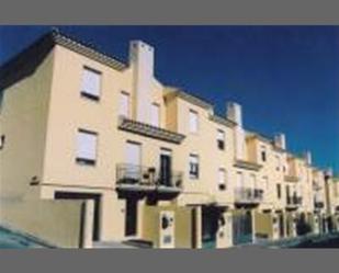 Vista exterior de Casa adosada de lloguer en Algeciras amb Forn i Rentadora